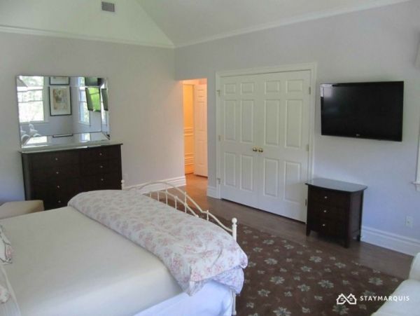 Hamptons Home 1020736