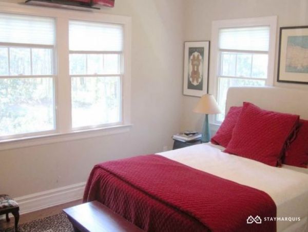 Hamptons Home 1020736