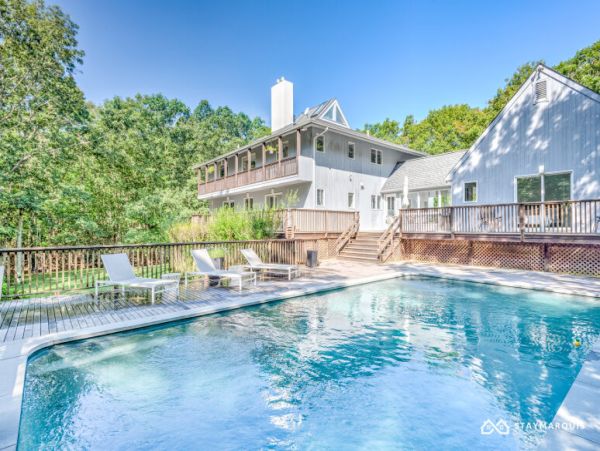 Hamptons Home 1020738