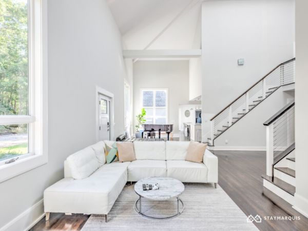 Hamptons Home 1020738