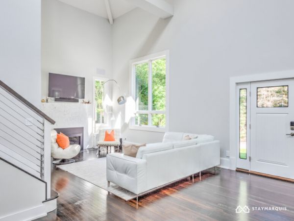 Hamptons Home 1020738