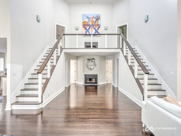Hamptons Home 1020738