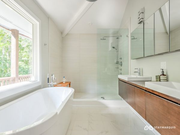 Hamptons Home 1020738