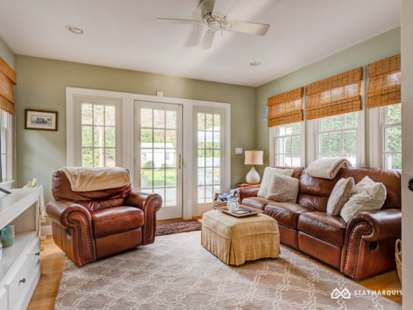 Hamptons Home 1020739