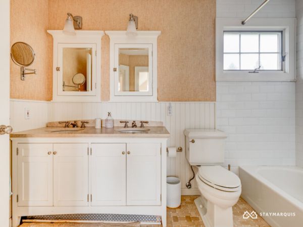 Hamptons Home 1020739