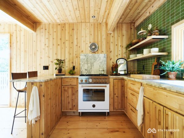 Hamptons Home 1020740