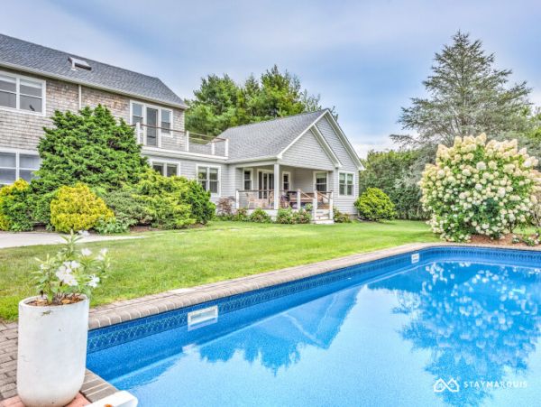 Hamptons Home 1020741