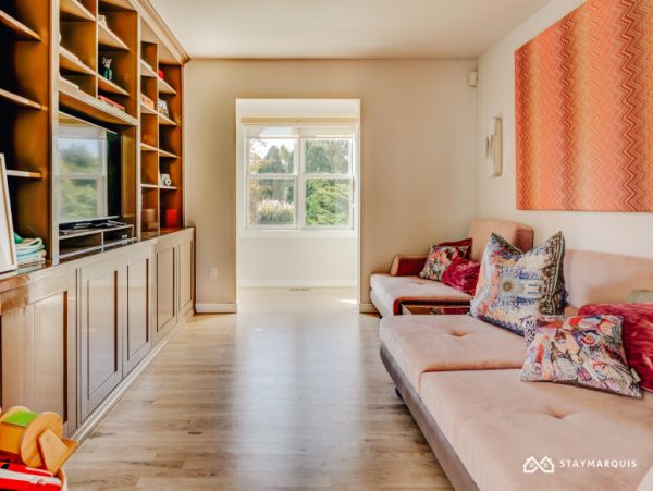 Hamptons Home 1020741