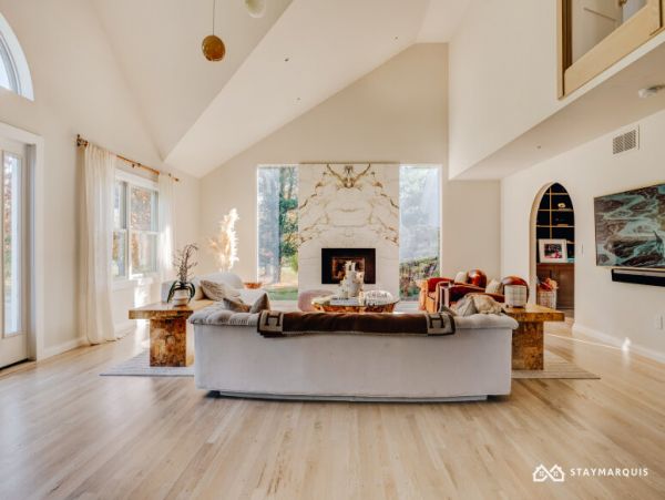 Hamptons Home 1020741
