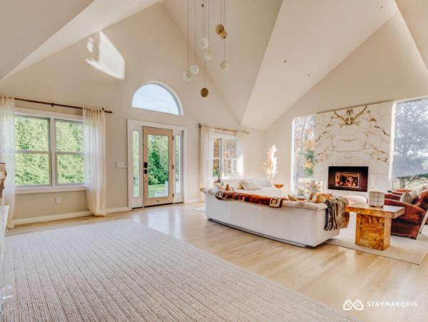 Hamptons Home 1020741
