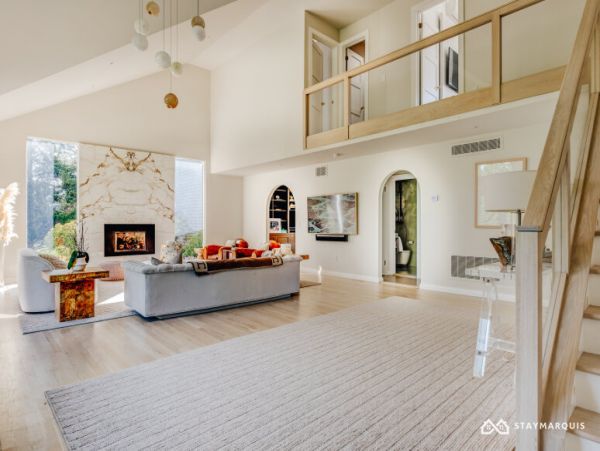 Hamptons Home 1020741