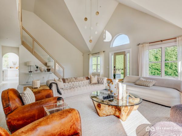 Hamptons Home 1020741