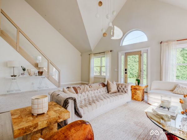 Hamptons Home 1020741
