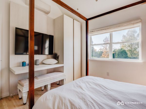 Hamptons Home 1020741