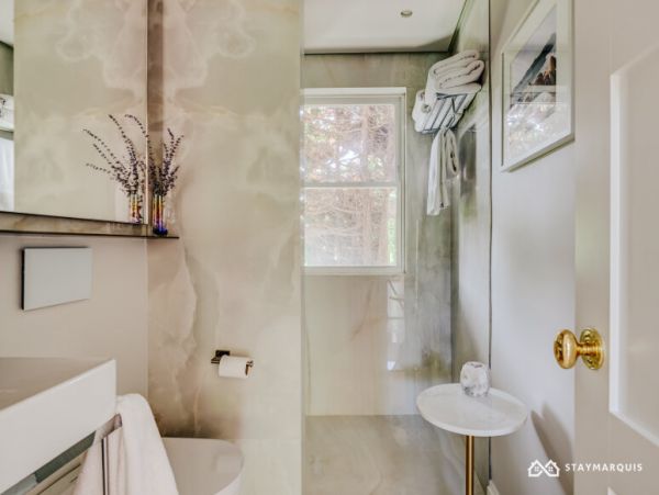 Hamptons Home 1020741