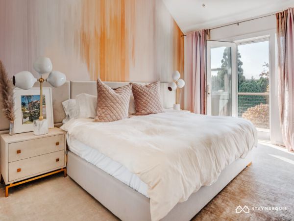 Hamptons Home 1020741