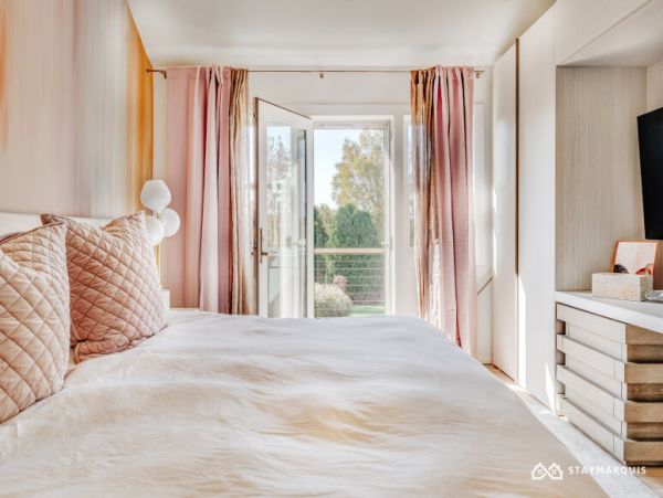 Hamptons Home 1020741