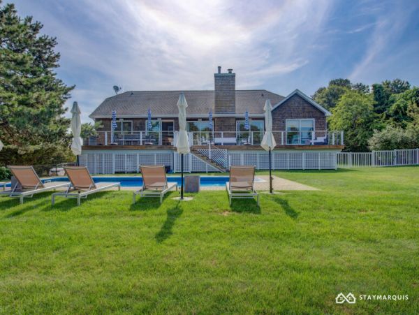 Hamptons Home 1020742