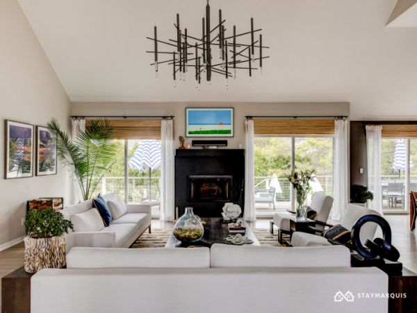 Hamptons Home 1020742