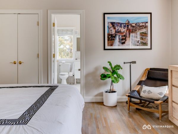 Hamptons Home 1020742
