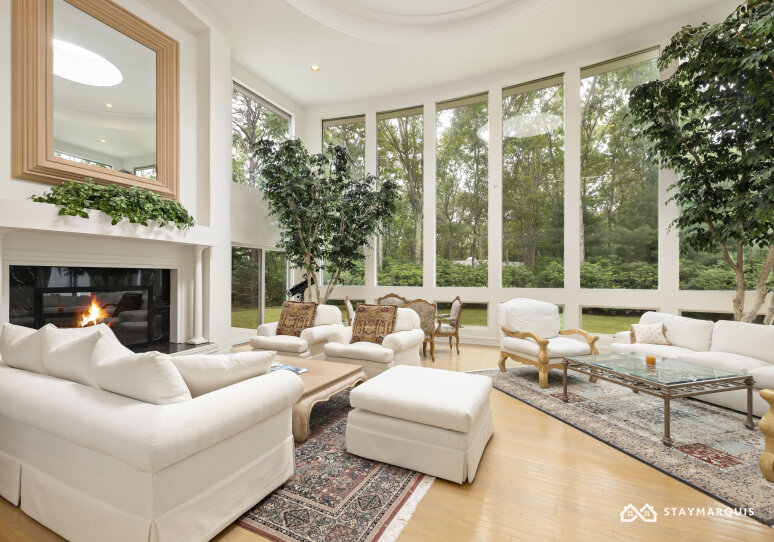 Hamptons Home 1020743