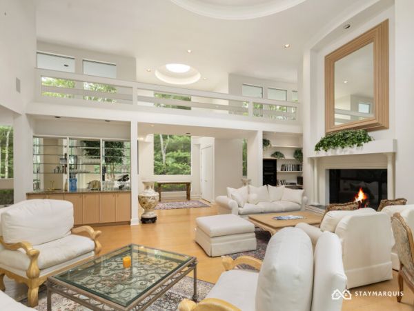 Hamptons Home 1020743