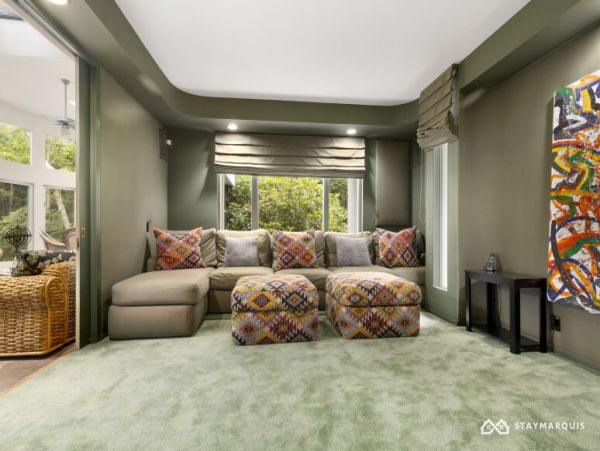 Hamptons Home 1020743