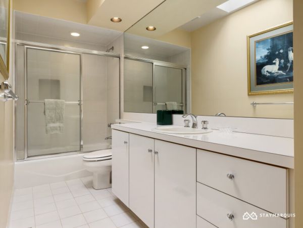 Hamptons Home 1020743