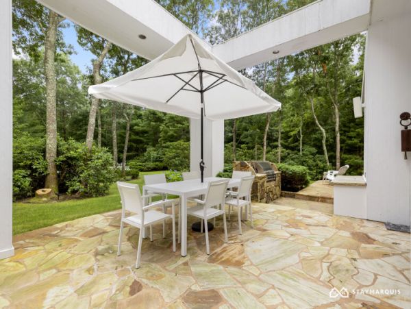 Hamptons Home 1020743