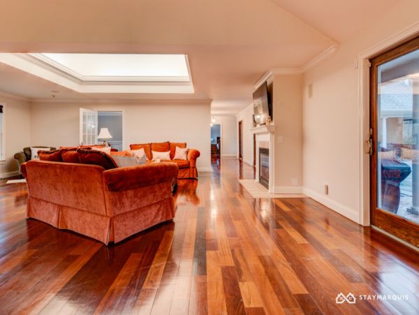 Hamptons Home 1020744