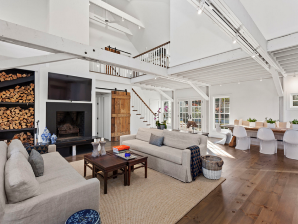 Hamptons Home 1020745