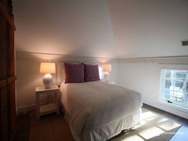 Hamptons Home 1020745