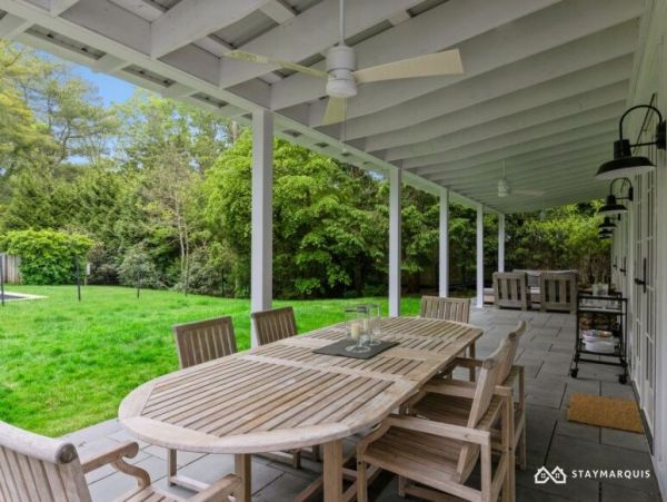 Hamptons Home 1020745