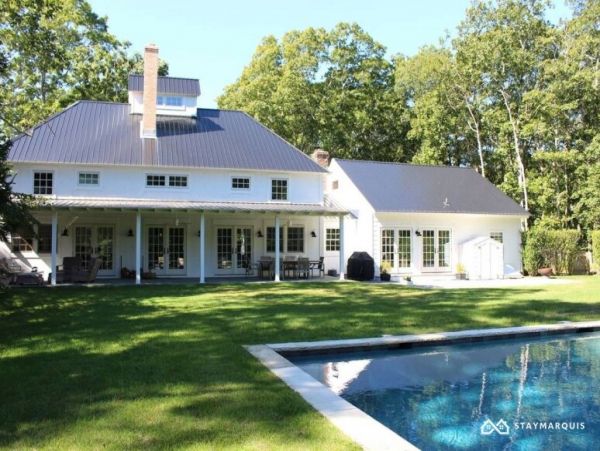 Hamptons Home 1020745