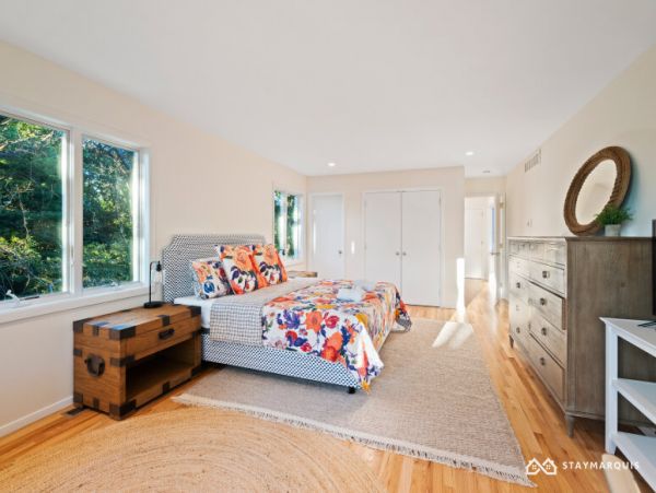 Hamptons Home 1020746