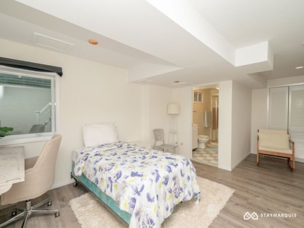 Hamptons Home 1020746