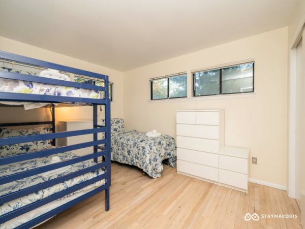 Hamptons Home 1020746