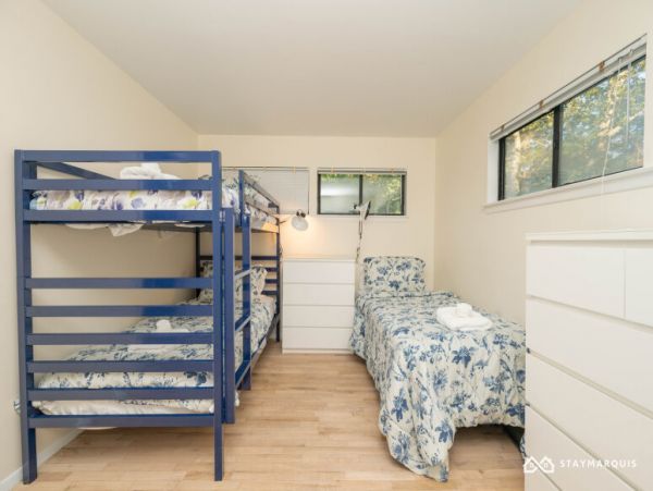 Hamptons Home 1020746