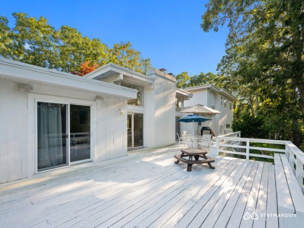 Hamptons Home 1020746