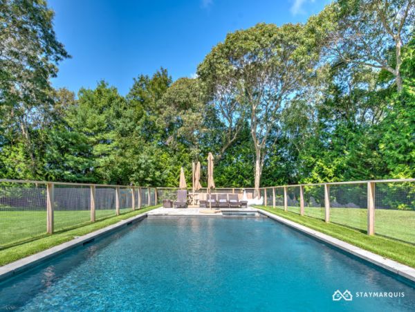 Hamptons Home 1020746