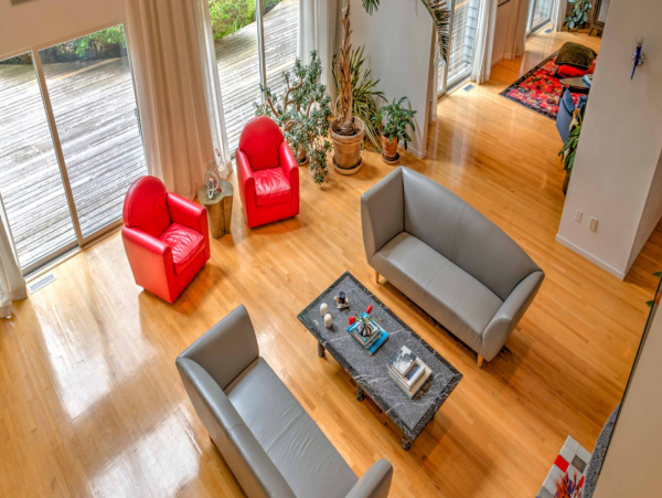Luxurious  Hamptons Vacation Rental with 4 Bedrooms & Pool