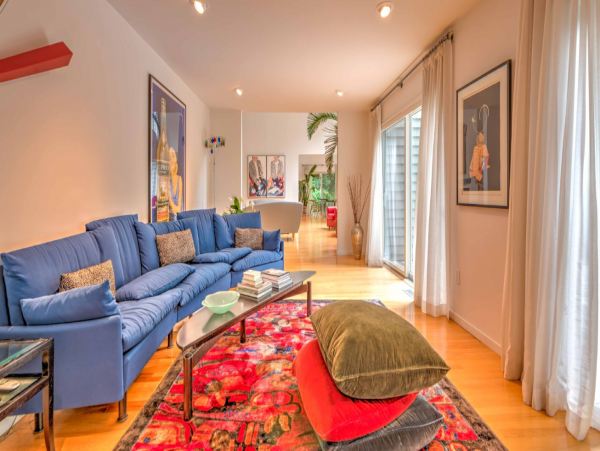 Luxurious  Hamptons Vacation Rental with 4 Bedrooms & Pool