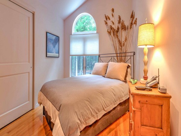 Luxurious  Hamptons Vacation Rental with 4 Bedrooms & Pool