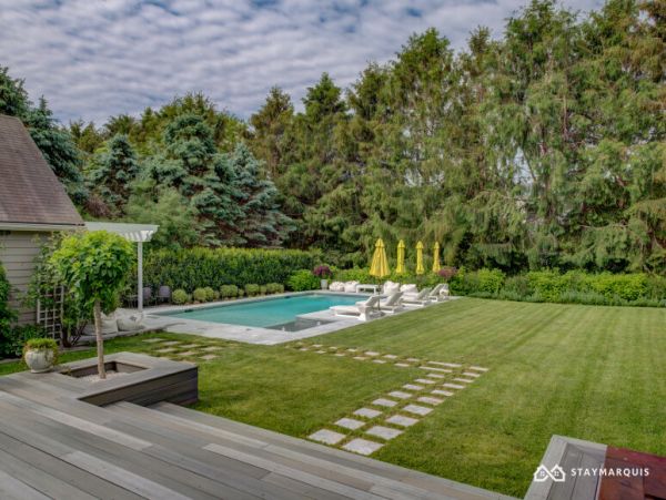 Hamptons Home 1020749
