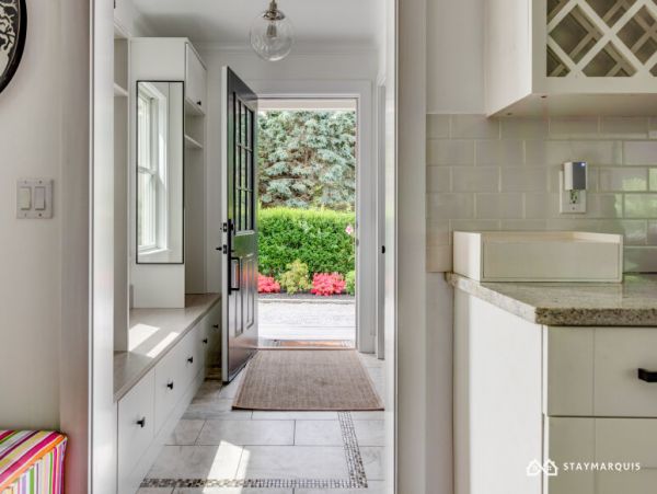 Hamptons Home 1020749