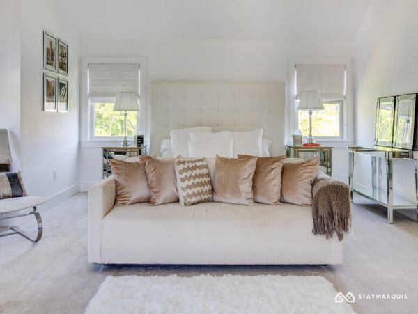Hamptons Home 1020749