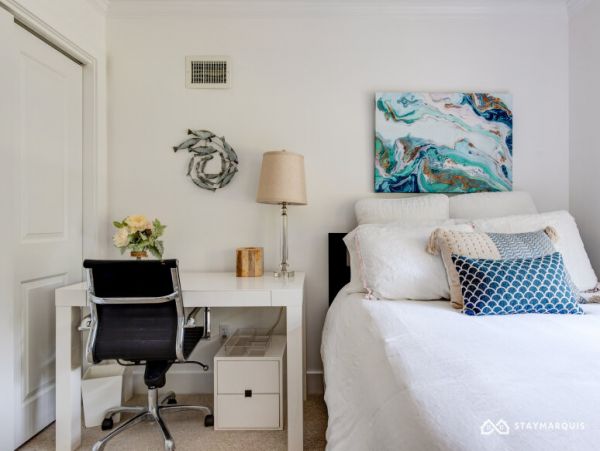 Hamptons Home 1020749