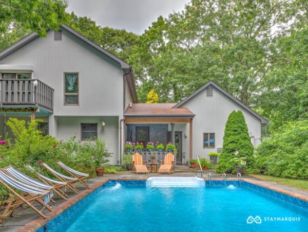Hamptons Home 1020750
