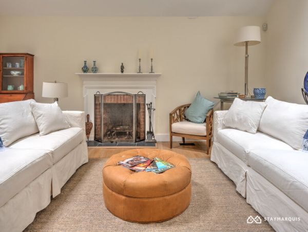 Hamptons Home 1020750