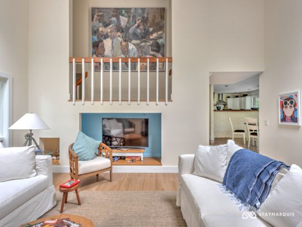 Hamptons Home 1020750